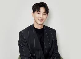 In elementary school, ji soo was a judo athlete and competed in national competitions. South Korean Actor Ji Soo Pens Handwritten Apology Amid School Violence Allegations Bollywood News Bollywood Hungama