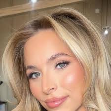 Alyssa Nutter (alyssanutter)