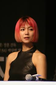 Born on january 3, 1987, she participated in an online beauty contest hosted by the web portal naver in 2004, and that helped to launch her acting career. Kim Ok Vin Wikiwand