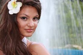 2017 yılında ünlü oyuncu tolgahan sayışman ile evlenmişlerdir. Almeda Abazi Nin Buyuk Degisimi Gorenler Taniyamadi