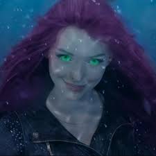 Mal and Uma Face Off in a New Descendants Trailer