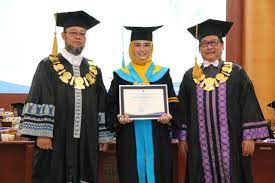 Selamat datang di sistem informasi pendaftaran wisuda online pnj 2020. Universitas Terbuka Twitter àªªàª° Wisudawan Terbaik Pada Wisuda Ut Periode I Wilayah 3 Tahun Akademik 2019 2020 Yang Dipilih Berdasarkan Ipk Terbaik Dan Ketepatan Waktu Studi Https T Co Jpe7b0iy3e Universitasterbuka Wisudaut Banggajadialumniut