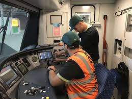 Modèle de lettre de motivation pour un agent d'escale à la sncf. Rencontre Avec Nicolas Un Mecanicien D Entretien Des Trains Du Rer A