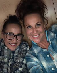 LIVE at 6:35 Please share this post to be entered into a drawing for a $10  gift certificate SO many great deals! You will not want to miss! ￼