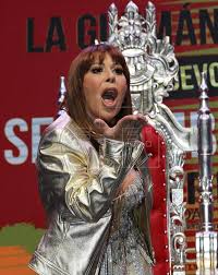 Alejandra guzman is a multimedia journalist and graduated from our lady of the lake university with a broadcast journalism degree. Alejandra Guzman Y Laura Leon Se Suman A El Juego De Las Llaves Gente Edicion Usa Agencia Efe