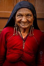 মাতৃত্ব....... A village lady with her cute girl.. Gear Canon 1300D Lens  75-300 mm. DOP 08.03.2024.