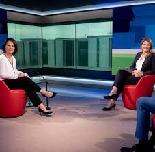Annalena baerbock lebenslauf annalena baerbock lebenslauf annalena charlotte alma baerbock ist eine deutsche politikerin, die derzeit als bündnis der deutschen grünen 90 / die grünen fungiert. 0bjcsypyov0ujm