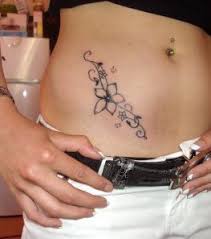 Rosen tattoo fotos und galerie mit verschiedenen stilen. Tattoos Fur Frauen 135 Schone Und Ausgefallene Vorlagen Zur Inspiration