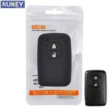 For Toyota Rav4 Land Cruiser Camry Highlander Prado Prius Yaris Corolla Vitz Silicone Remote Key Case Fob Shell Cover 2 Button R Toyota Auris Toyota Rav4 Camry