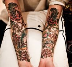 30 Amazing Traditional Tattoo Designs Tattooton Half Sleeve Tattoos Designs Tattoos Picture Tattoos