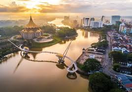 In 1961, prime minister tunku abdul rahman of the independent federation of malaya desired to unite malaya, the british colonies of sarawak, north borneo, singapore and the protectorate of brunei under the proposed federation of malaysia. Sarawak A Top Malaysia Tourism Destination On The Island Of Borneo