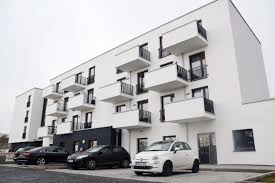 Sonneberg, mfh:wohnen und arbeiten unter einem dach oder hier findet die ganze familie platz. Leben In Der Spielzeugstadt Mein Amadeus De