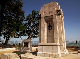 It is bordered by fort cornwallis on one side, jalan tun syed sheh barakbah, jalan padang kota lama and light. Cenotaph Penang Wikipedia