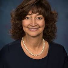 Teri Lockhart's Instagram, Twitter & Facebook