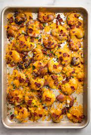 Not only will you find the goats, you'll also find an assortment of restaurants, an ice cream stand, gift shops, a vegetable and fruit market, a garden center, and a surf shop. 50 Christmas Dinner Side Dishes Recipes For Best Holiday Sides