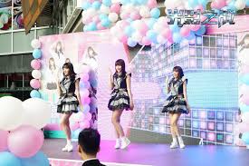 The mayor says chen yuxing has international perspective and agreed with chen's principle that future economic development is inseparable from. Dragon Blade 2018