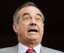 Tirón de orejas a Ignacio Walker por arrancarse con los tarros