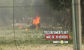 30 de la tarde cúcuta y especialmente las instalaciones de la brigada 30 del ejército se sacudieron con una fuerte explosión que deja hasta el momento se habla extraoficialmente de 36 personas heridas en un atentado con carro bomba en el interior de la brigada 30 del ejército en. Kj72hcd8ichk5m