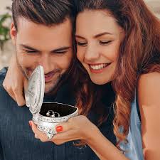 Versilberte Schmuckschatulle mit Gravur in Herzform für ein Mädchen zur  Taufe