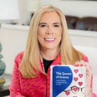 Amy Krug's Instagram, Twitter & Facebook