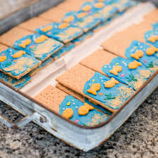 They're as cute as they are useful for keeping all the cake, snacks, and party food in one place. Under The Sea A Mermaid Birthday Party For Willow Martha Stewart