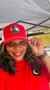 It's been a week. I figured we all could use a laugh this Friday! “Hello,  May I speak to Barbara? Barbara, This is Shirley.” ☎️☎️ When I saw this  t-shirt @staxmuseum I