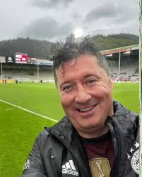 O wszystkim i niczym