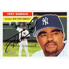 Tony Womack autographed baseball card (New York Yankees) 2005 Topps  Heritage #165