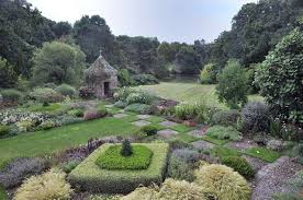 Beaux Jardins De France Flore De Senlisse Beaux Jardins Jardin Francais Jardins