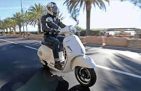 Gts super tech 300 hpe. Vespa Gts 300 Hpe Im Test Moto Ch