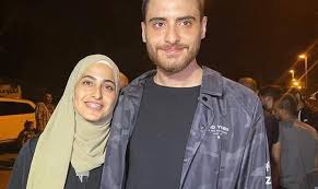 #محمد_الكرد و #منى_الكرد بس كانوا اطفال وبيعرفوا العالم على #حي_الشيخ_جراح وكيف #عاجل شكرًا #منى_الكرد @kurd_muna وفد القناصل الاوروبية ( ٢٧) دولة يقول لا احد كان يعلم. Fr1os22yjpq16m