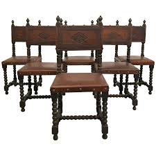 Set Of Six Antique Spanish Colonial Stamped Leather Dining Chairs 1stdibs Com Hacienda Furniture Spanish Furniture Outdoor Dining Furniture