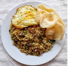 Nasi goreng merupakan salah satu masakan yang banyak digemari oleh masyarakat indonesia. 4 Aneka Resep Nasi Goreng Enak Sederhana Bragamobile