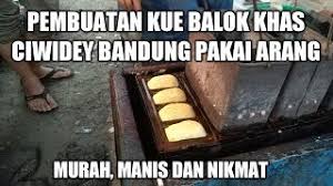 Jun 28, 2021 · rusa disini tidak sebanyak yang bisa ditemukan di penangkaran rusa di daerah ciwidey kab. Cara Membuat Kue Balok Khas Ciwidey Bandung Pakai Oven Jadul Dibakar Pakai Arang Youtube