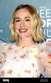 Sarah goldberg hi-res stock photography and images