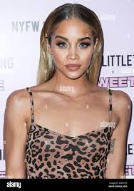 Jasmine image hi-res stock photography and images