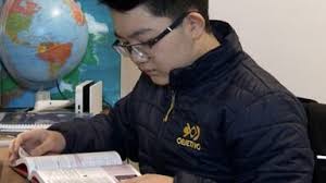 Mogiano de 13 anos é destaque em campeonato de matemática na Singapura