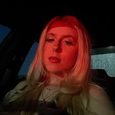 Angela Pannell's Instagram, Twitter & Facebook