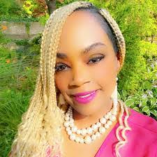 Lillian Parson's Instagram, Twitter & Facebook