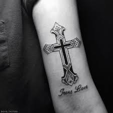 This popular symbol was very popular in celtic communities, such as ireland and scotland. Pin On Cross Tattoos