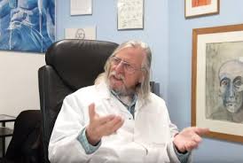 Maybe you would like to learn more about one of these? Les Gens Sont Devenus Fous Le Pr Didier Raoult Repond A Ses Detracteurs En Video Le Quotidien Du Medecin