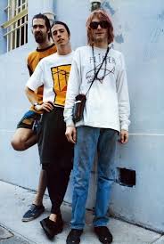 Check out kurt cobain's singular style here Dammnn Style Nirvana Fashion Nirvana Pictures Nirvana Outfit