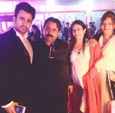 Carving a niche for himself in the television industry, pearl v puri has established himself as one of the most successful and. Pearl V Puri Family Wife Son Daughter Father Mother Marriage Photos Biography Profile