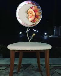 Consegnata Buona Notte A Tutto Il Mondo Sedia Sole Luna Bacio Ischia By Danber Italia Viaggio Progetto Il Viaggio Con La M Antibes Sedie Progettazione