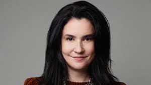 How One Female Investor Breaks The Rules And Thrives