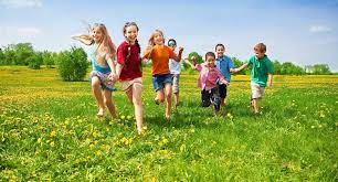 Spring is one of the four seasons. Outdoor Learning Experiences For Kids This Spring Season