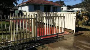 Expert recommended top 3 fencing contractors in melbourne, vic. Fencing Contractors Melbourne Fence Installation Builders Installers Top Fencing