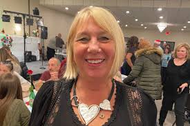 Elvis tribute artist Rick Saucedo performs Christmas show at Knights of  Columbus hall