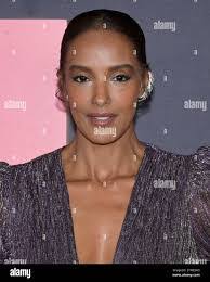 Ella Crowell's Instagram, Twitter & Facebook