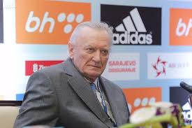 Ivica osim zbog agresije na bih podnosi ostavku. Propala Inicijativa Da Legendarni Ivica Osim Dobije Ulicu Kod Stadiona Grbavica